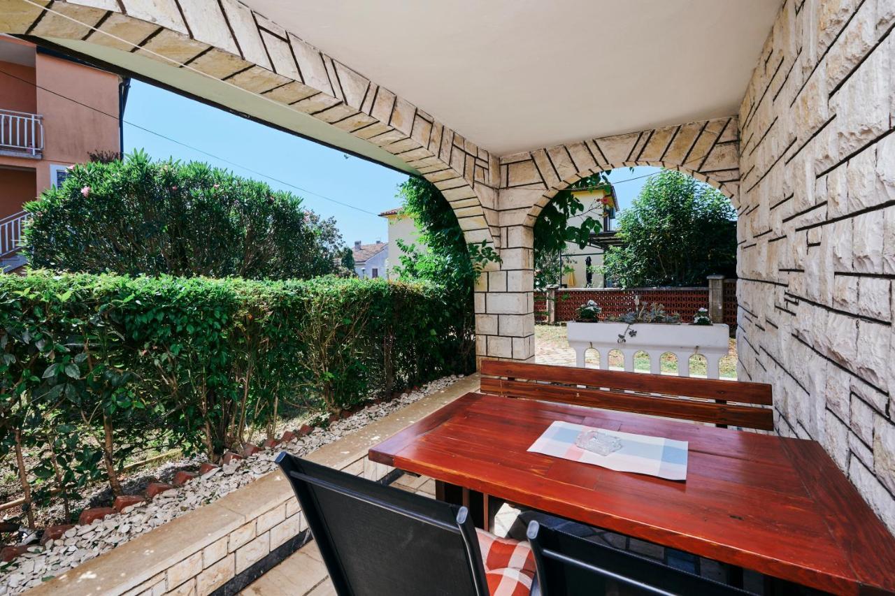 Apartmani Erik Umago Esterno foto